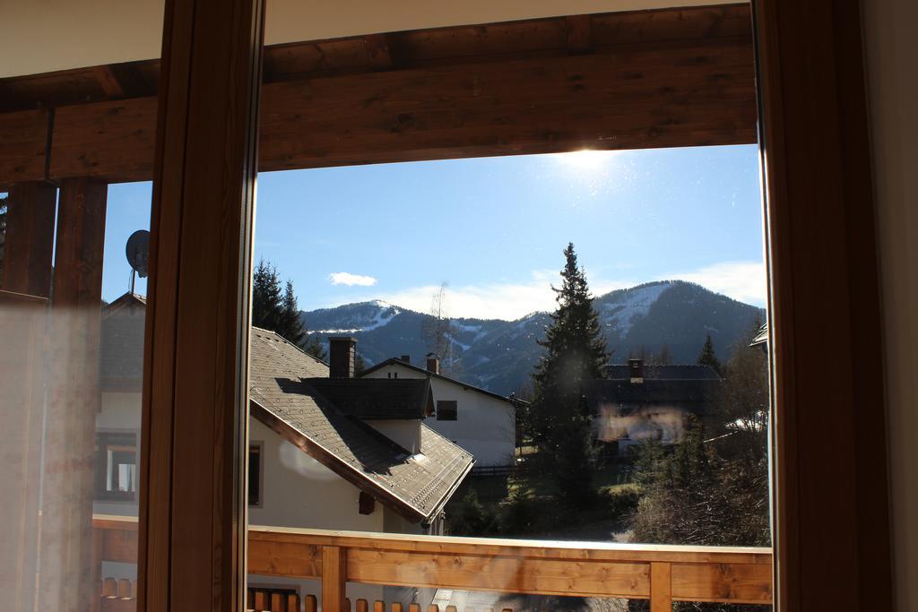 Ferienwohnung Earthloft Bad Kleinkirchheim Room photo